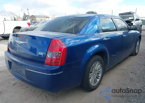 2010 Chrysler 300 Touring z USA, uszkodzony, nr VIN 2C3CA4CD6AH328833